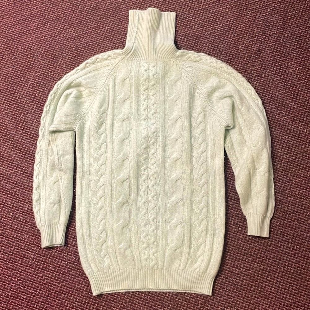 Napoleonerba cashmere sweater. Mint green